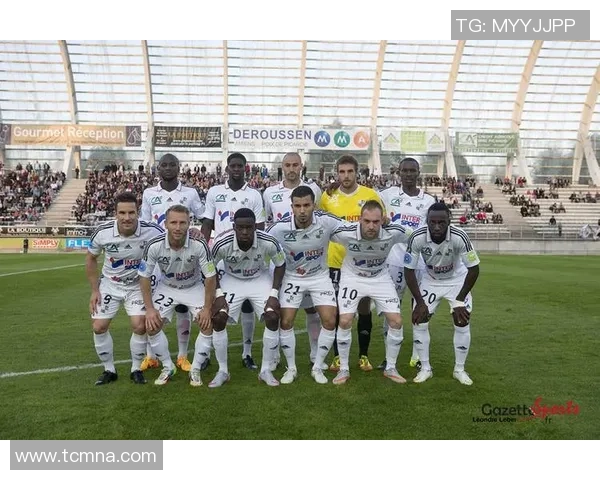 亚眠与南锡对决前瞻分析赛季关键战役的战术与球员表现探讨 亚眠与南锡对决前瞻分析赛季关键战役的战术与球员表现探讨